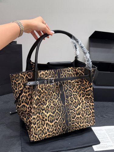 Celine Handbag 119