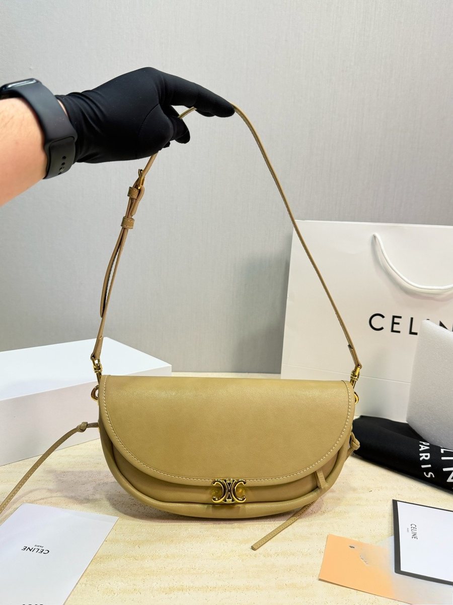 Celine Handbag 137