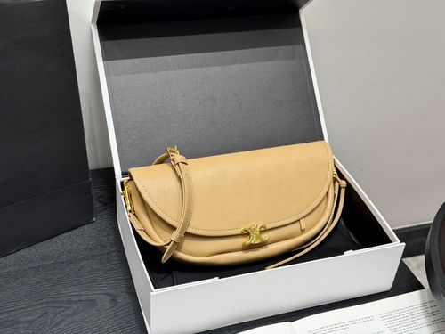 Celine Handbag 148