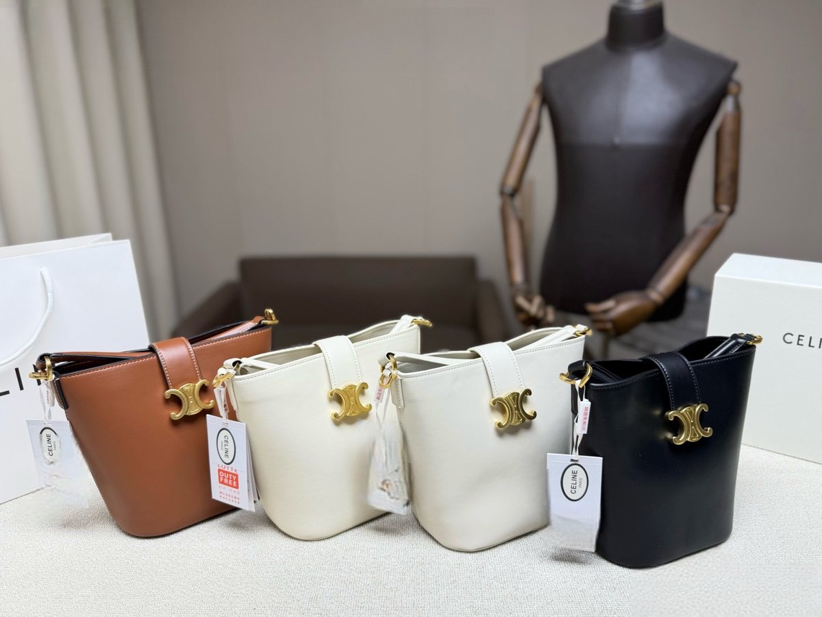Celine Handbag 159