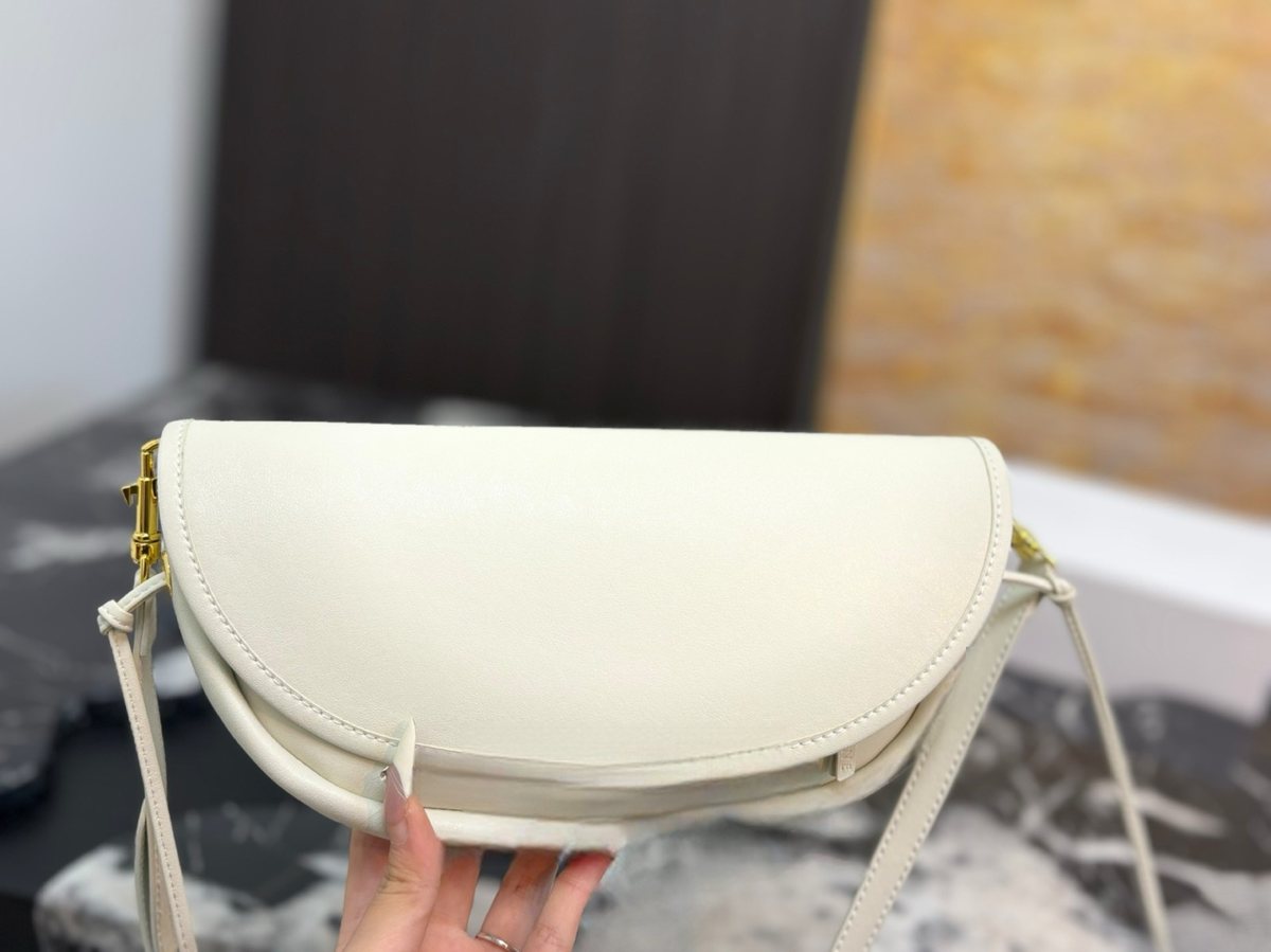 Celine Handbag 198