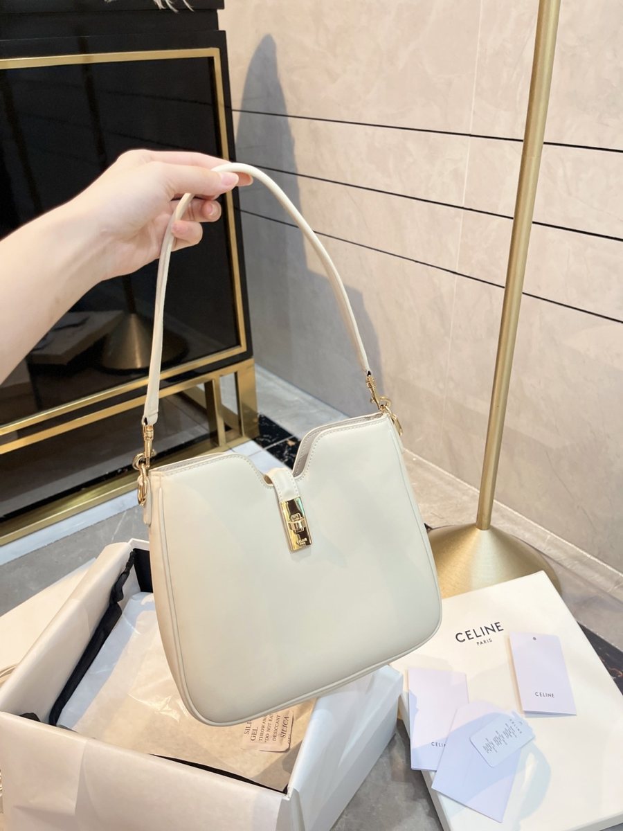 Celine Handbag 232