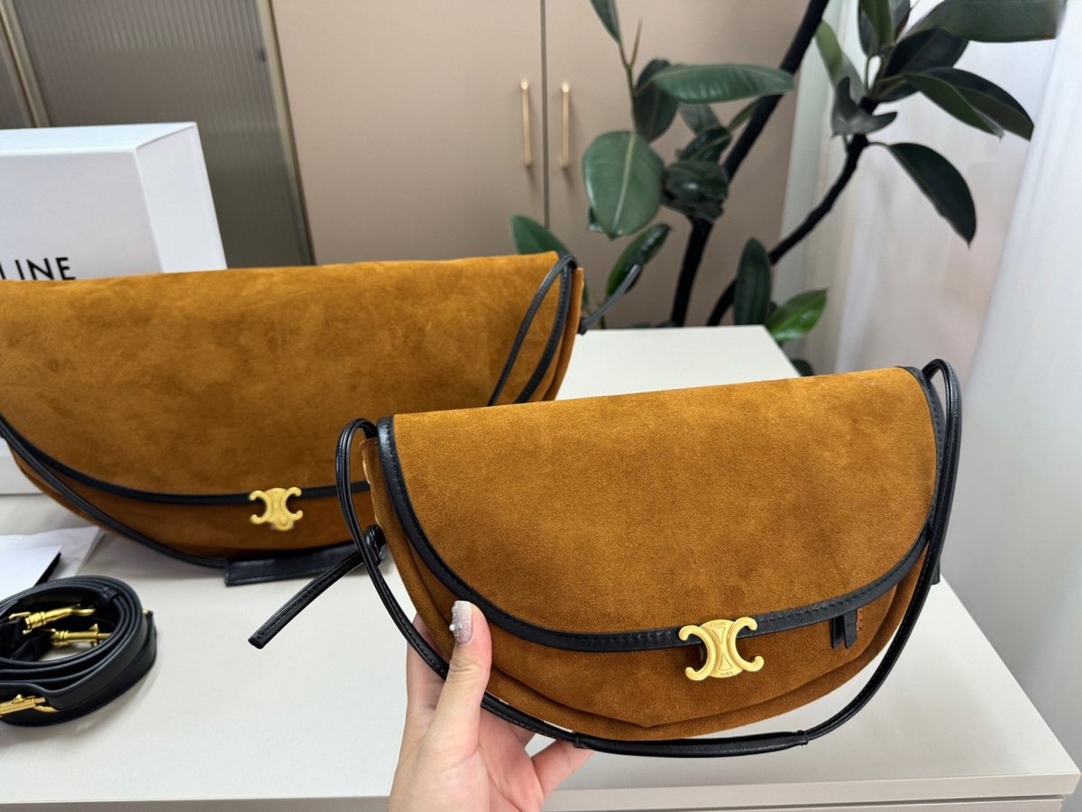 Celine Handbag 327