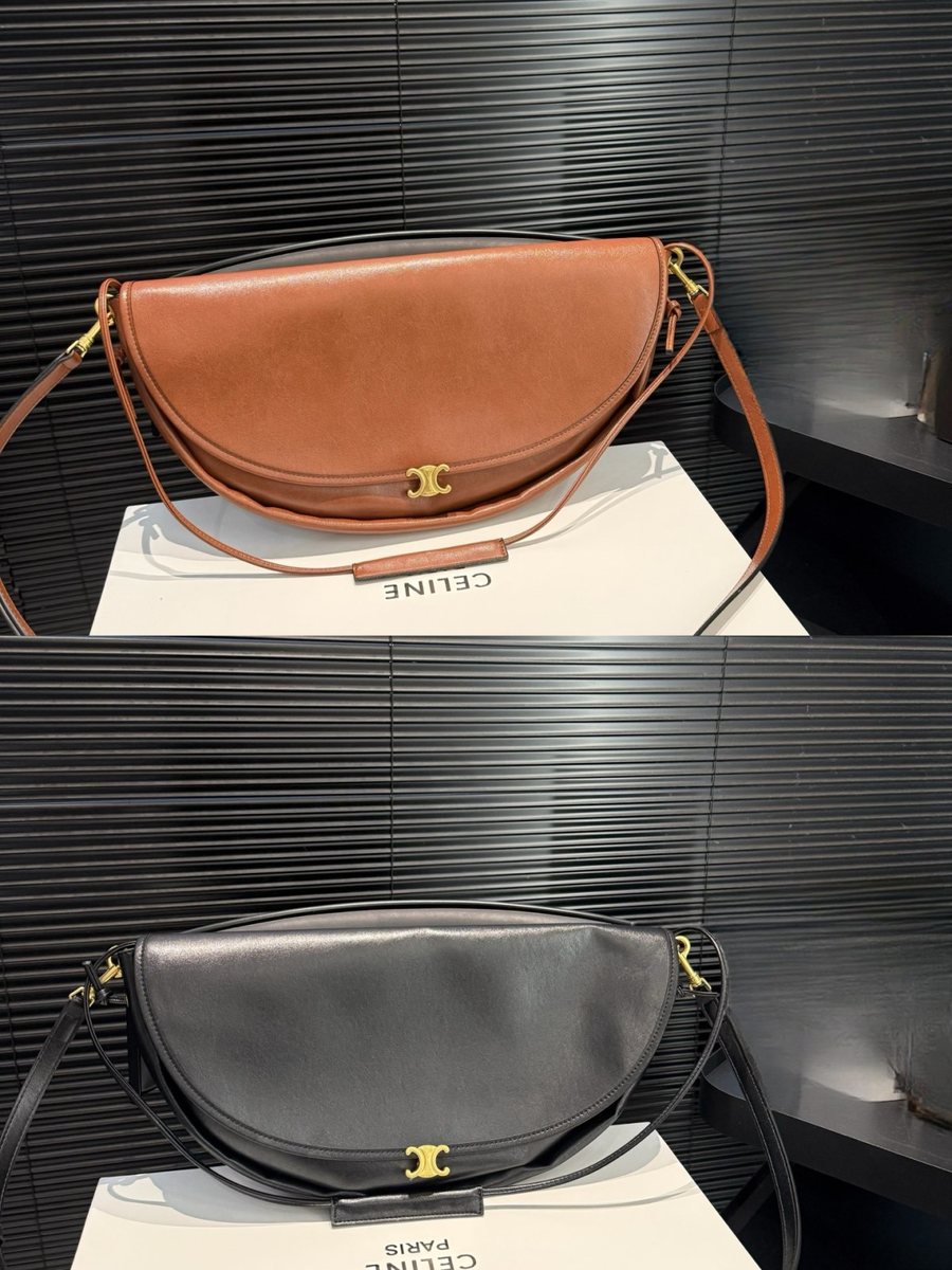 Celine Handbag 369