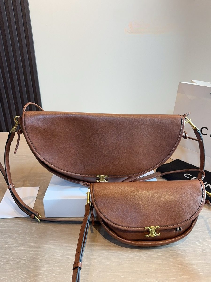Celine Handbag 385
