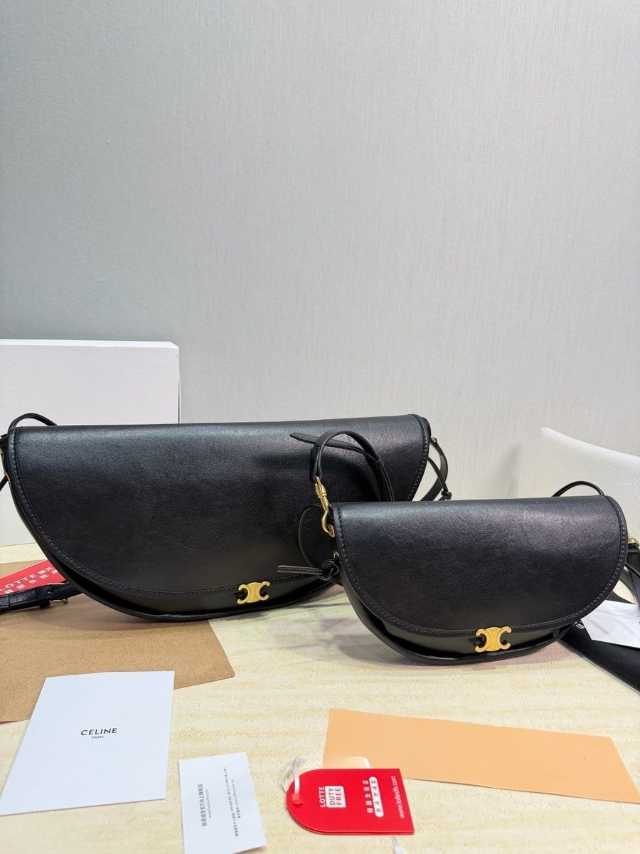 Celine Handbag 395