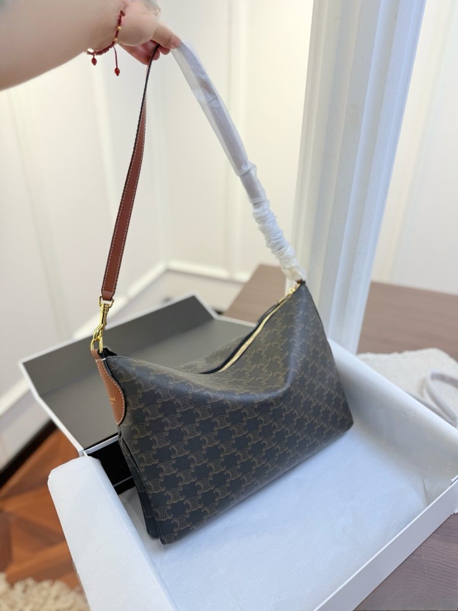 Celine Handbag 475