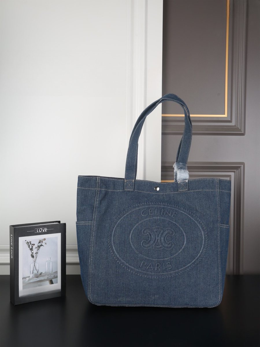 Celine Handbag 550