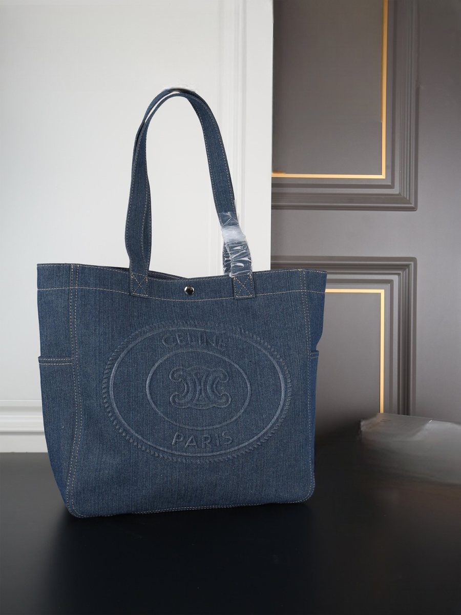 Celine Handbag 556