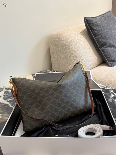 Celine Handbag 597
