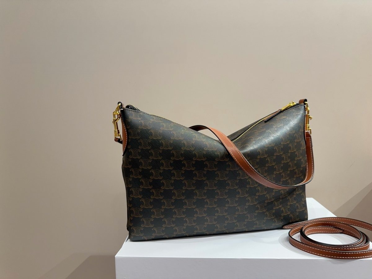 Celine Handbag 599