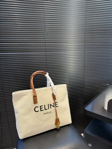 Celine Handbag 635
