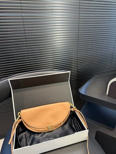 Celine Handbag 730