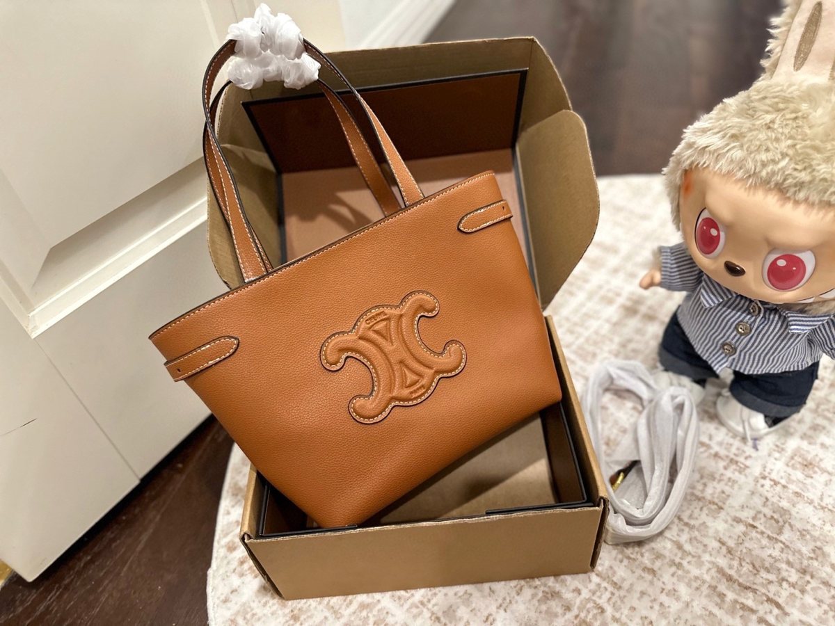 Celine Handbag 781