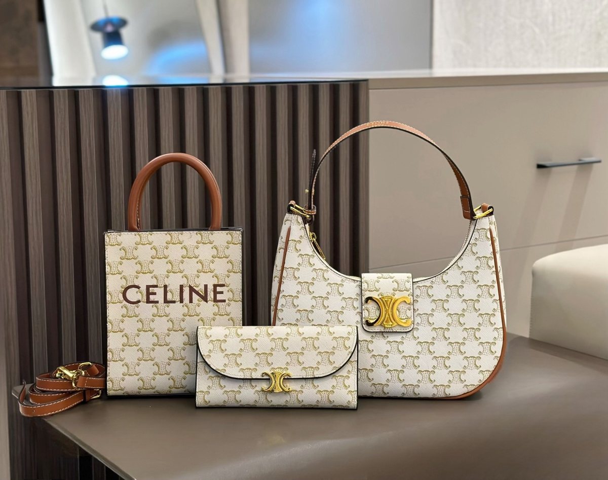 Celine Handbag 881