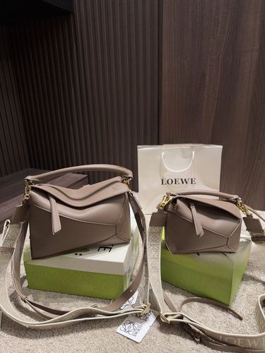 Loewe Handbag 014