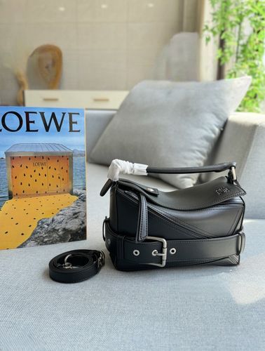 Loewe Handbag 018