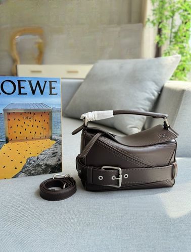 Loewe Handbag 019