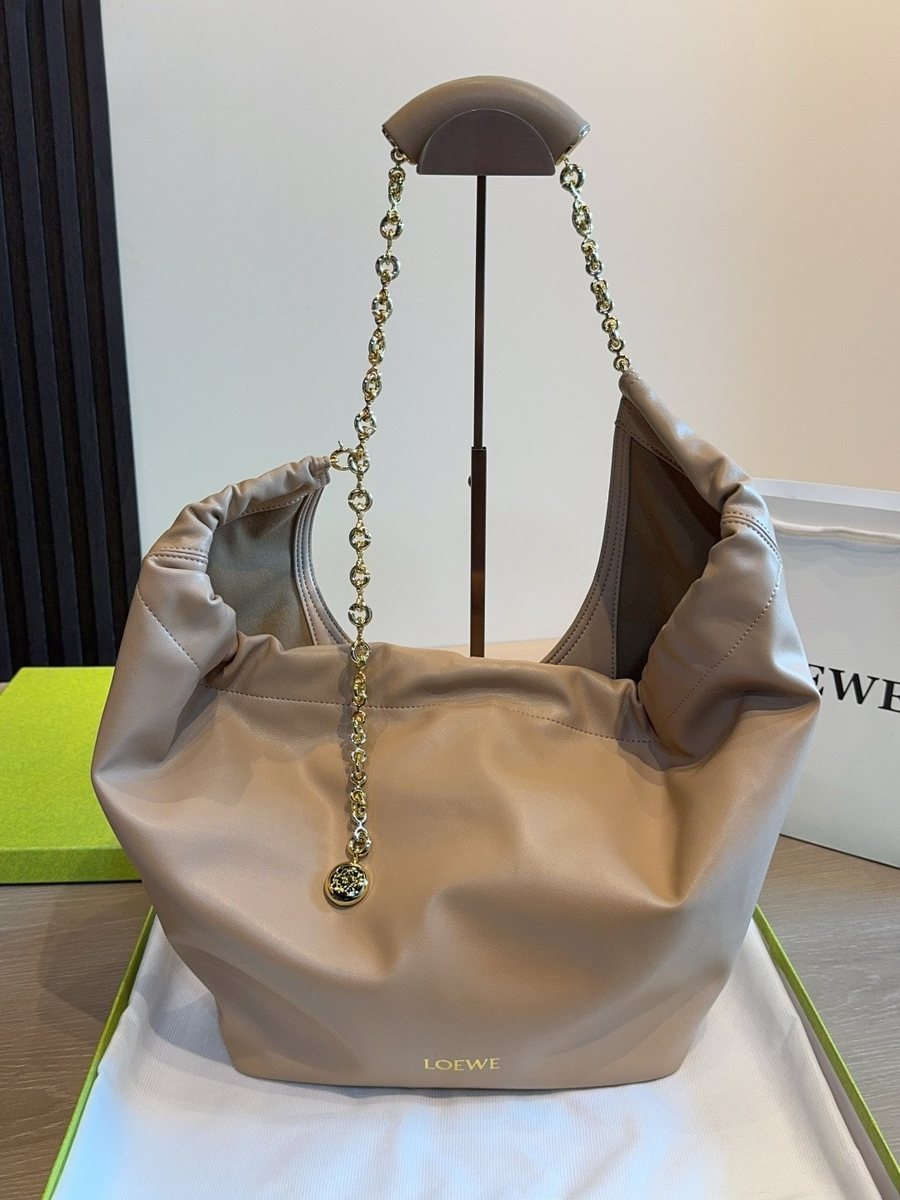 Loewe Handbag 027