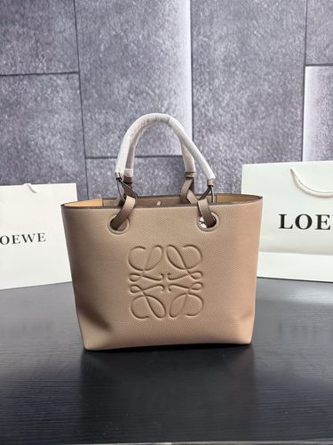 Loewe Handbag 052