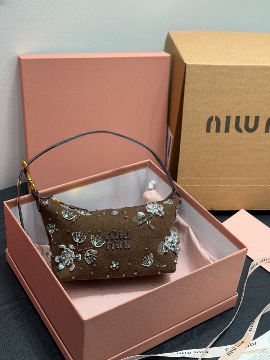 Miu Miu Handbag 031