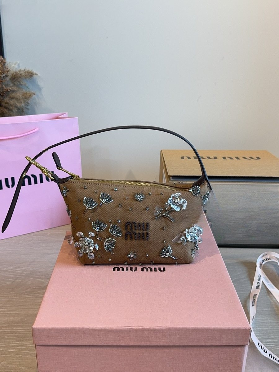 Miu Miu Handbag 033