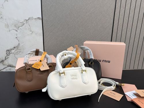 Miu Miu Handbag 045