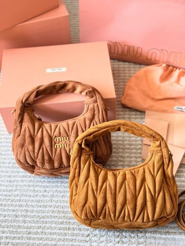 Miu Miu Handbag 054