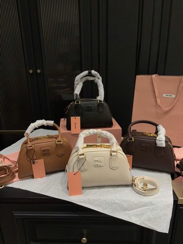 Miu Miu Handbag 061