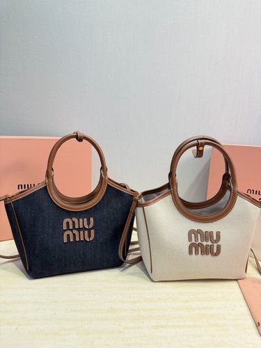 Miu Miu Handbag 064