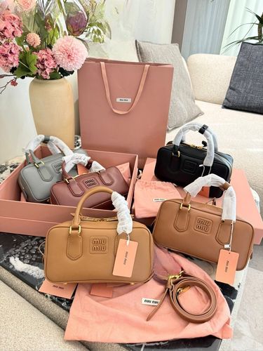 Miu Miu Handbag 095