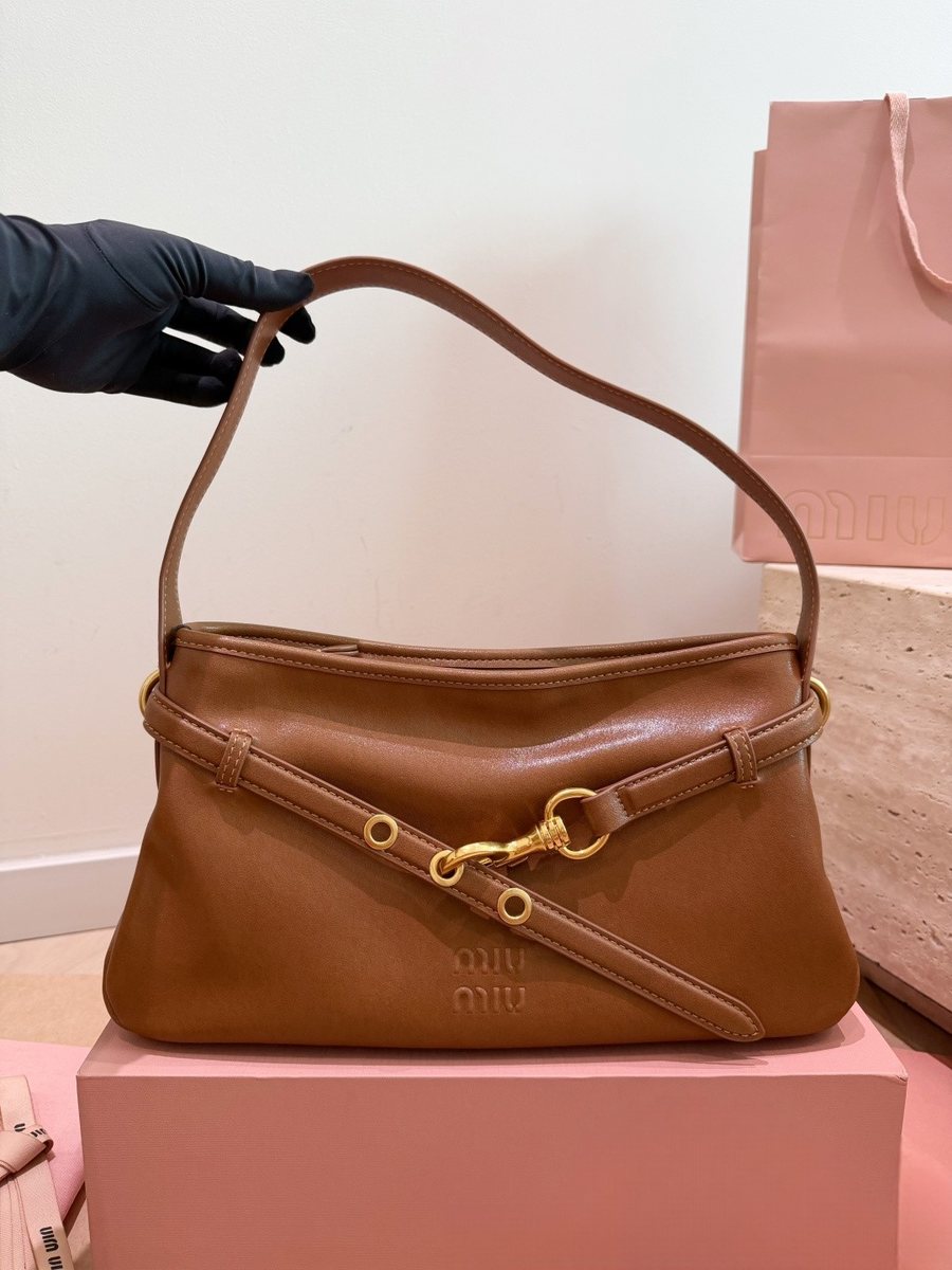 Miu Miu Handbag 116
