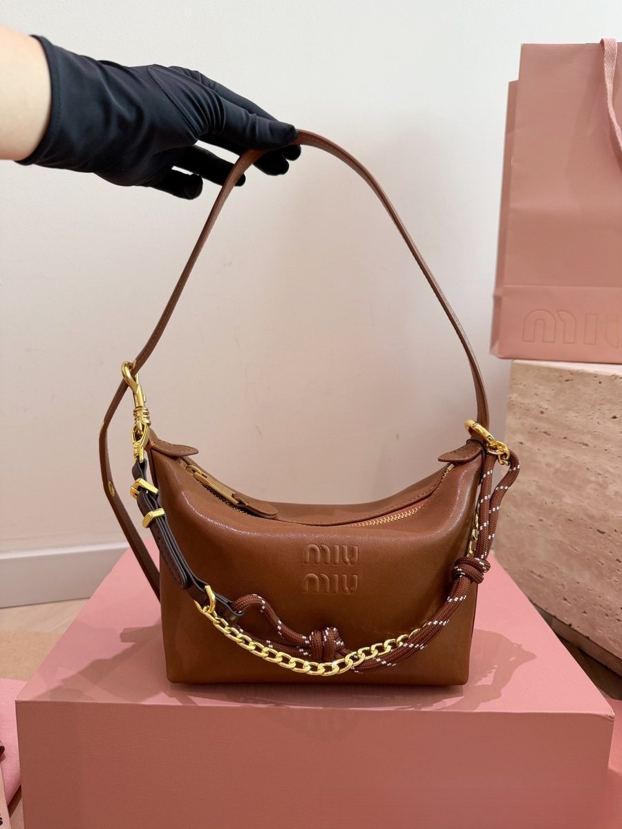 Miu Miu Handbag 193