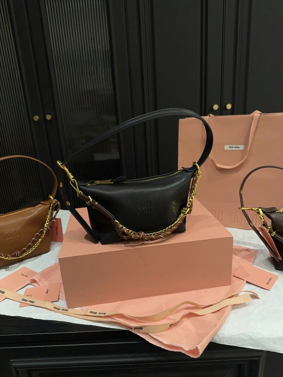 Miu Miu Handbag 194