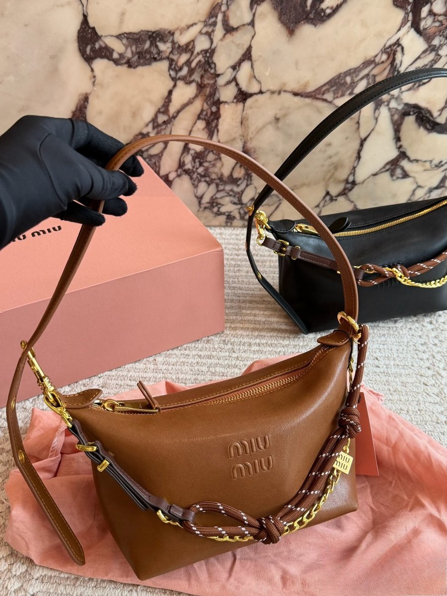Miu Miu Handbag 200