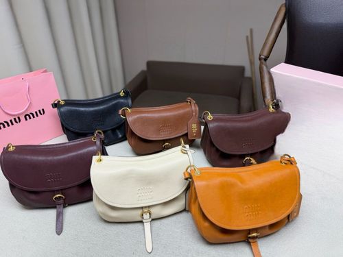 Miu Miu Handbag 201