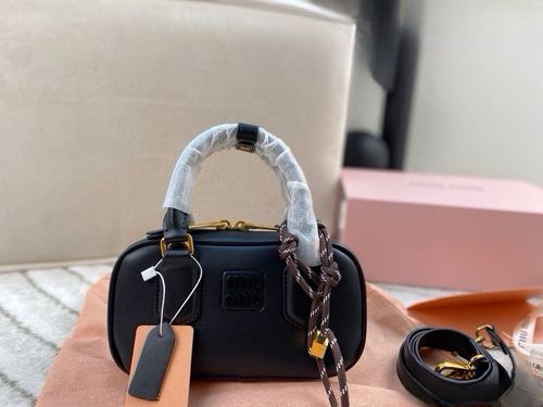 Miu Miu Handbag 215