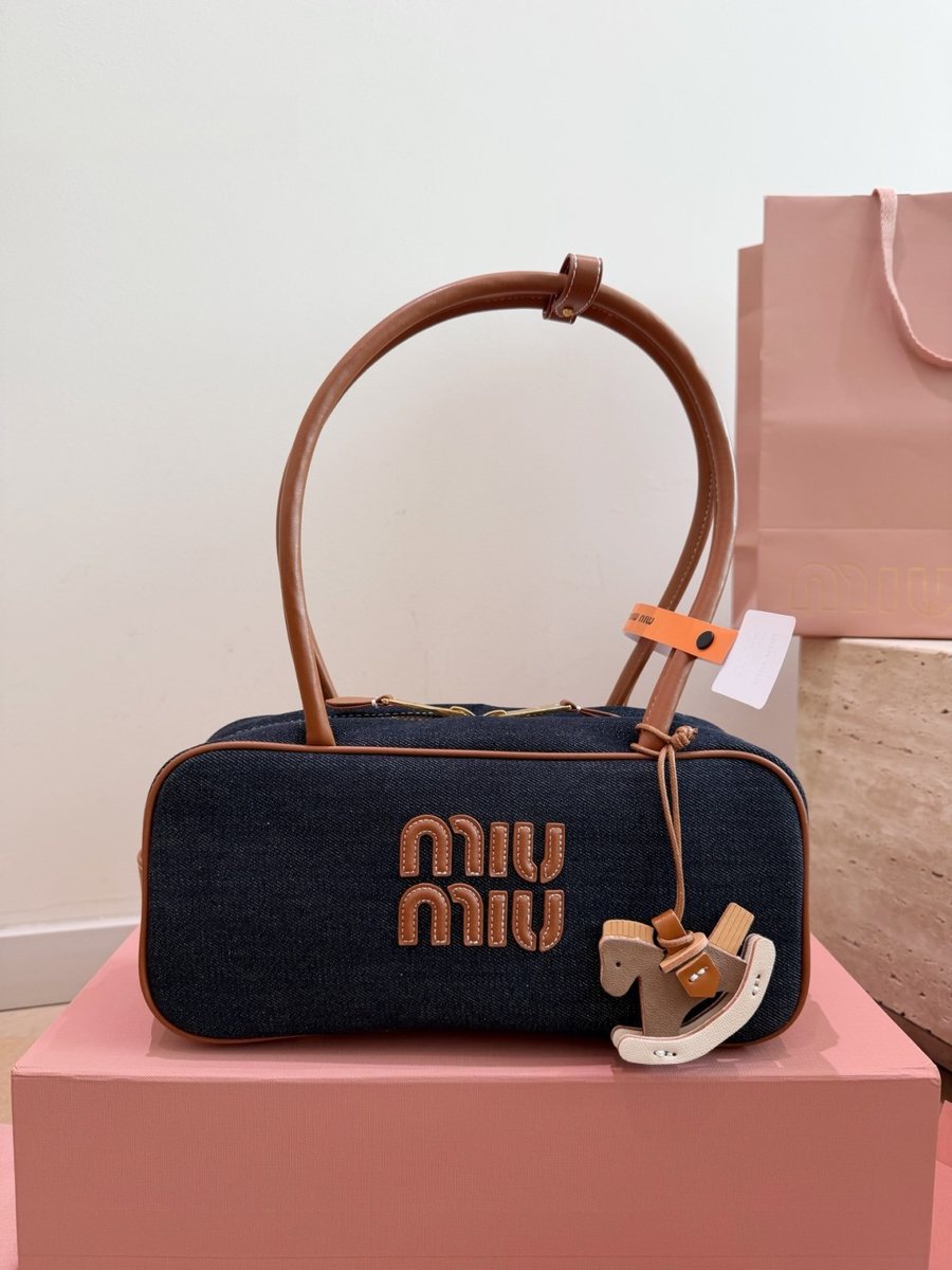 Miu Miu Handbag 217