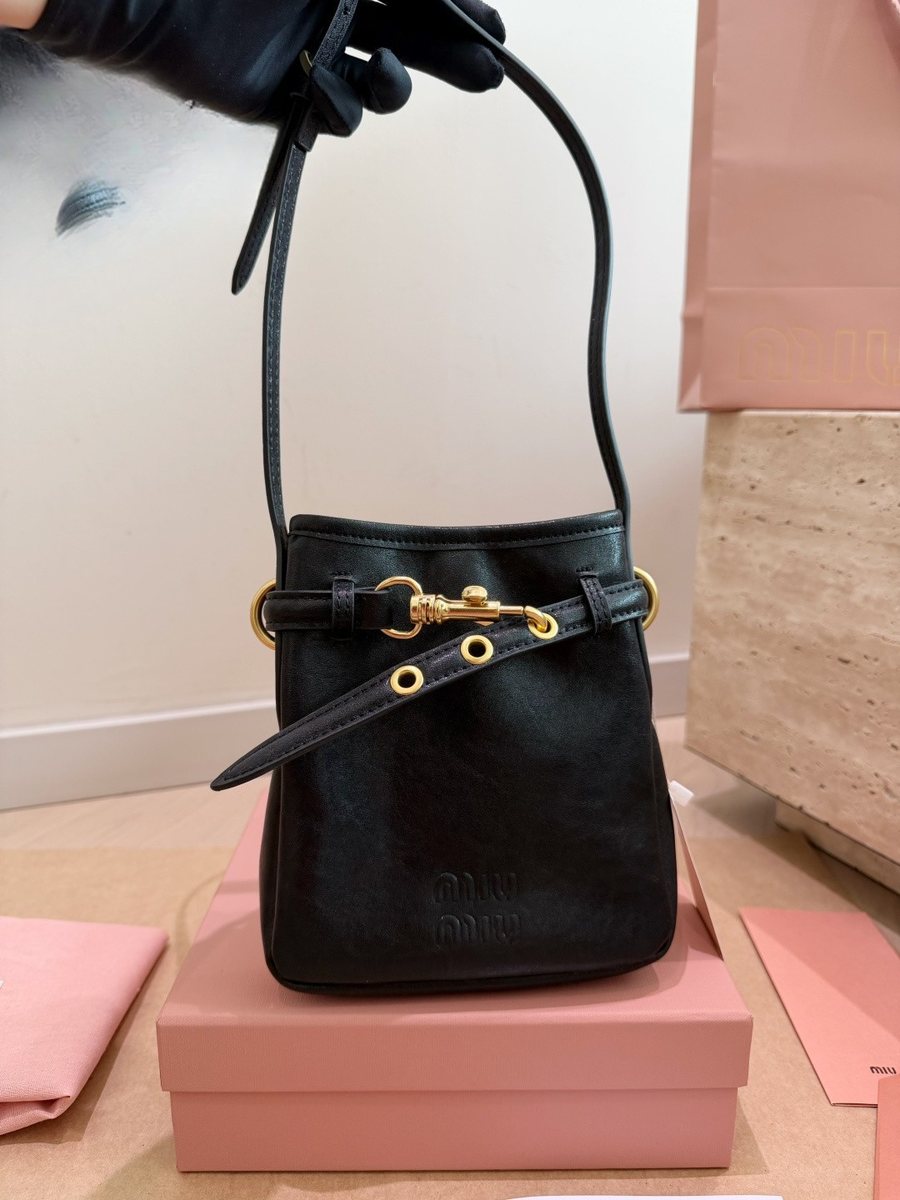 Miu Miu Handbag 223
