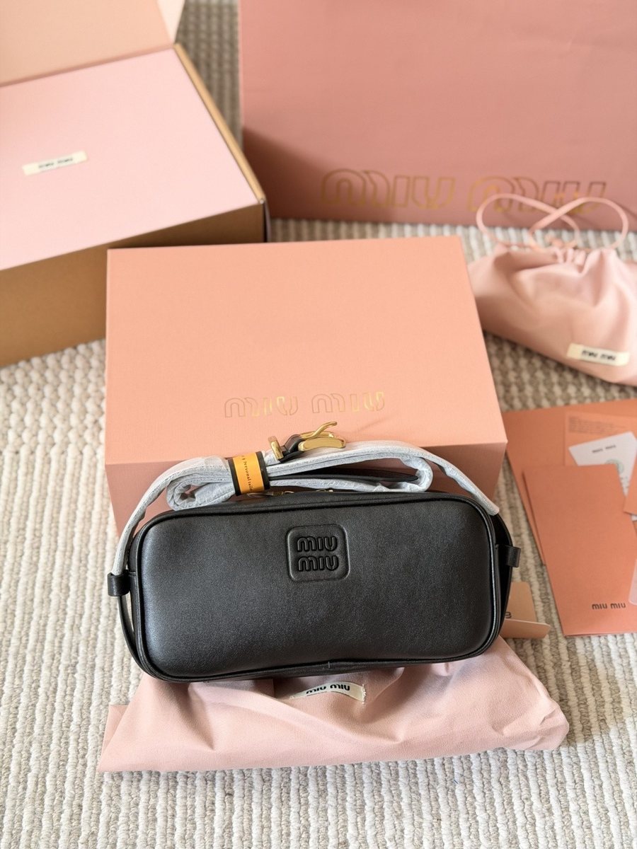 Miu Miu Handbag 228