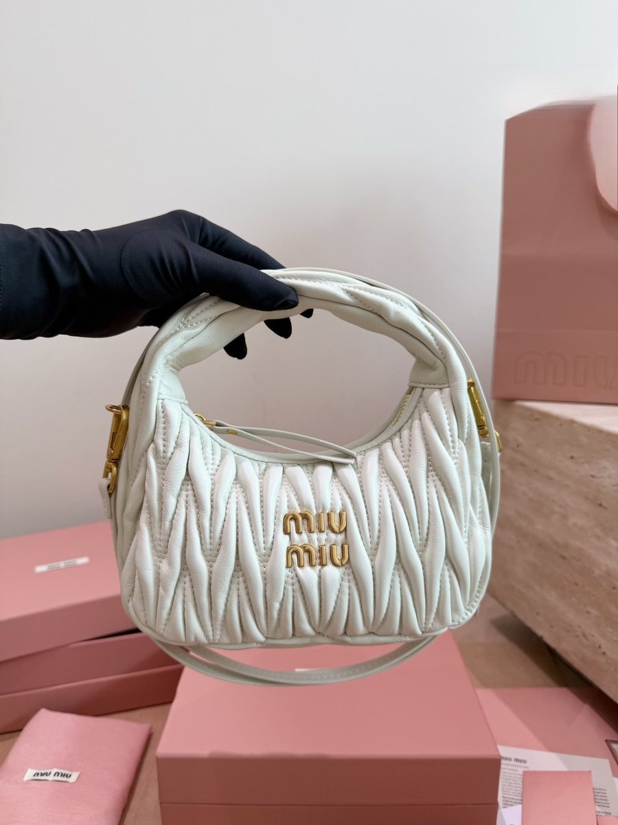 Miu Miu Handbag 256