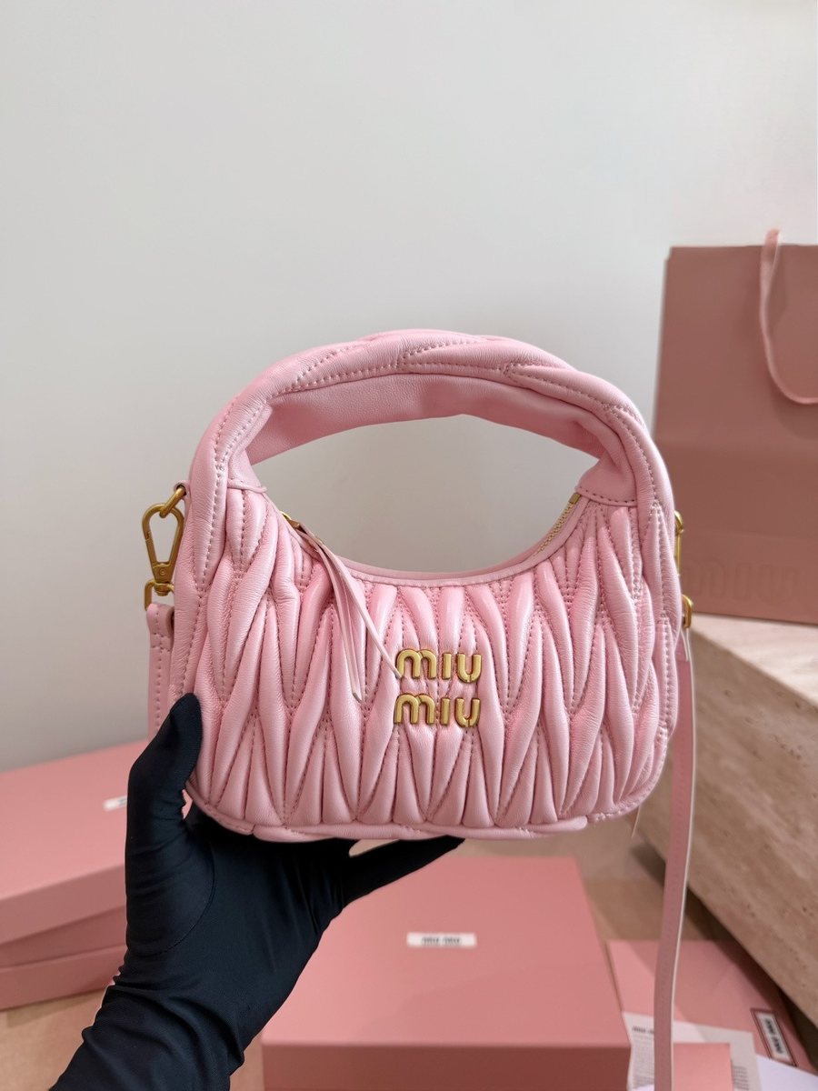 Miu Miu Handbag 260