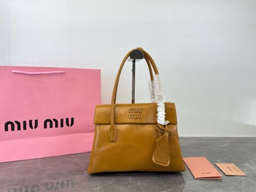 Miu Miu Handbag 284