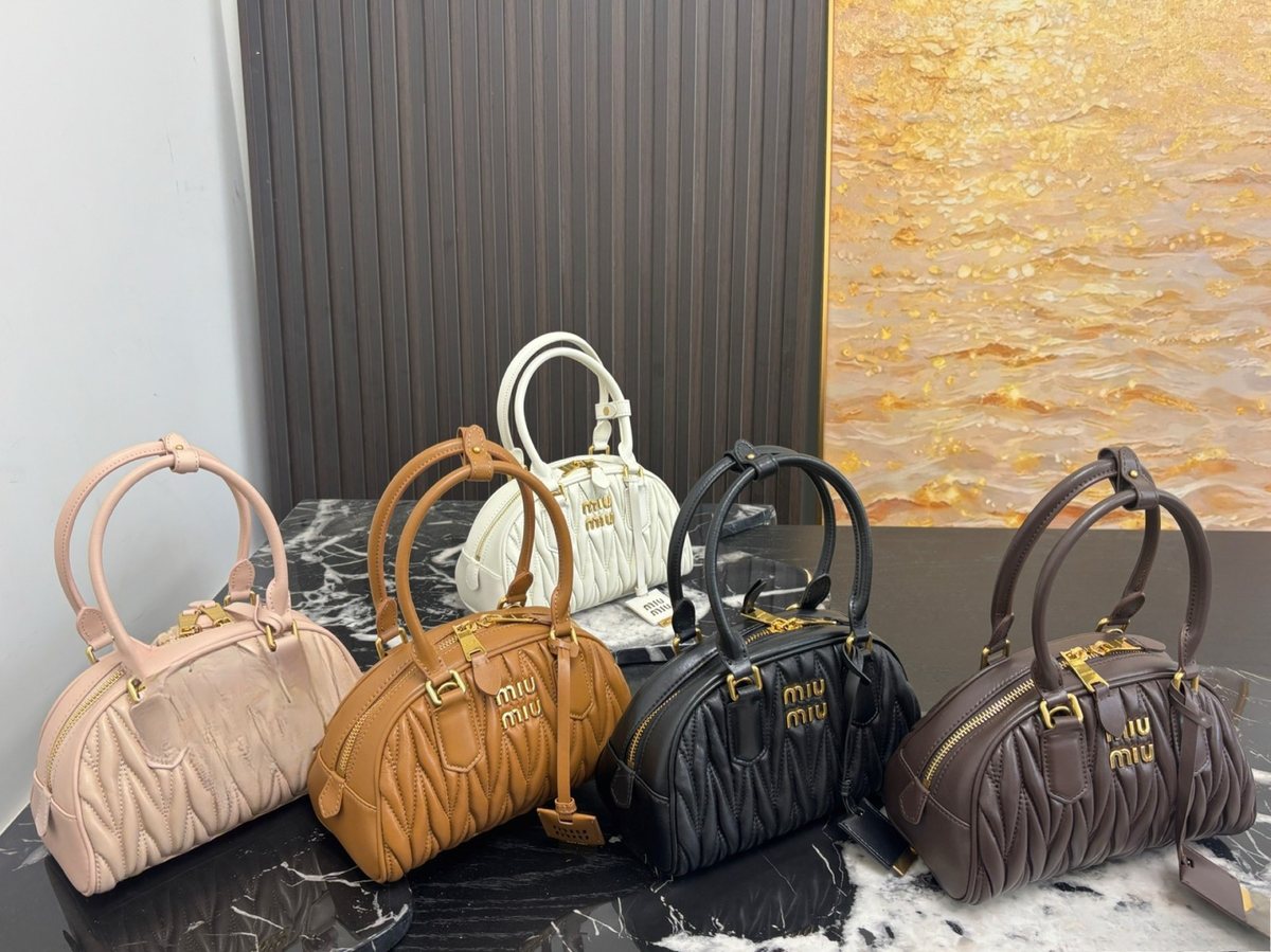 Miu Miu Handbag 297