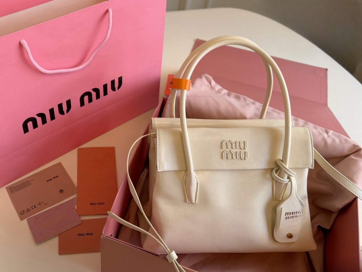 Miu Miu Handbag 310