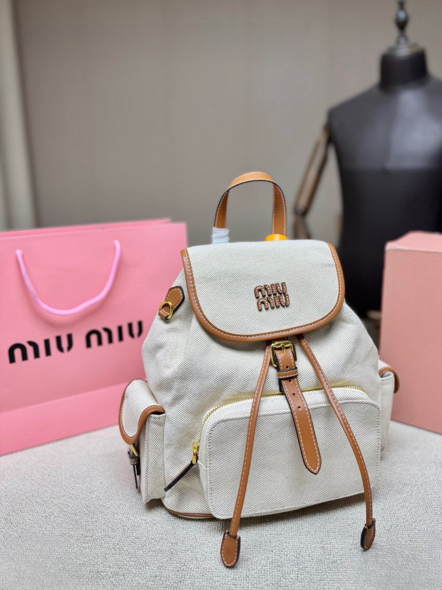 Miu Miu Handbag 318