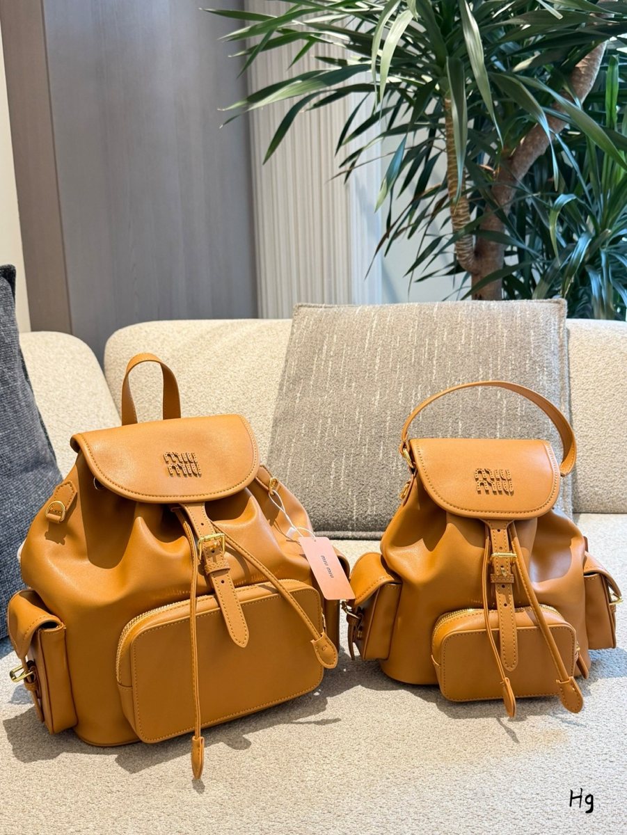 Miu Miu Handbag 335