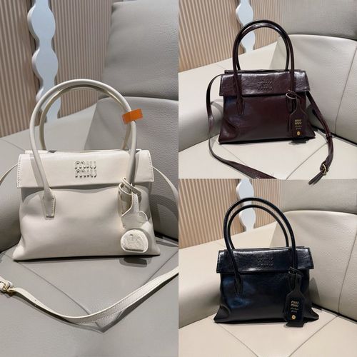 Miu Miu Handbag 337