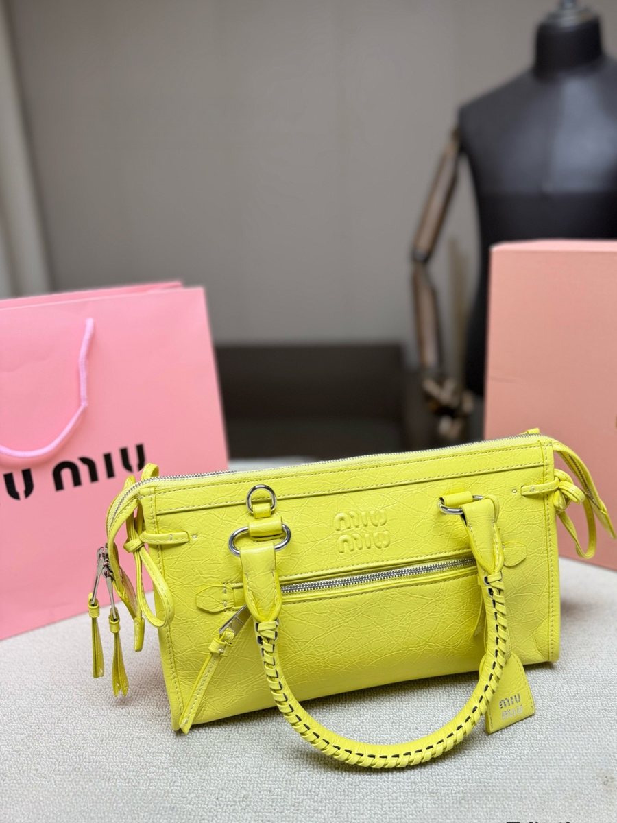 Miu Miu Handbag 369
