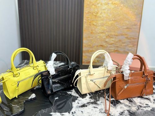 Miu Miu Handbag 375
